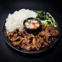 Bun Cha – Grilované vepřové maso s nudlemi